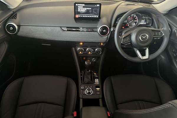 2025 Mazda CX-3 G20 Akari DK
