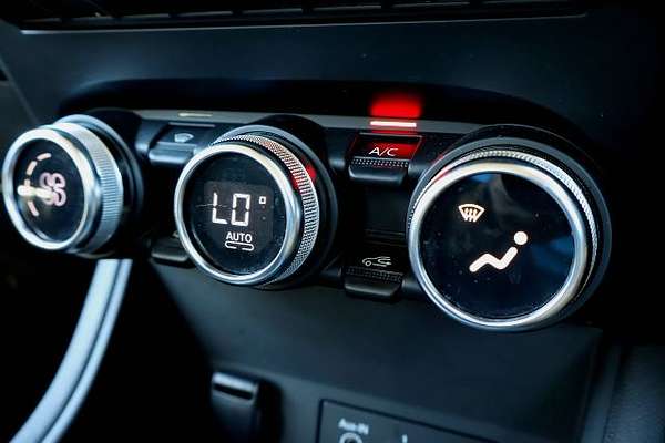 2022 Renault Captur Zen XJB