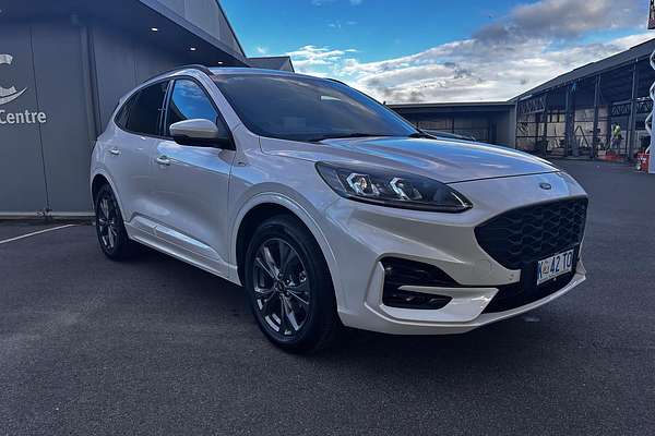 2022 Ford Escape ST-Line ZH