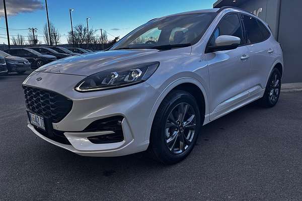 2022 Ford Escape ST-Line ZH