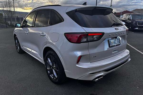 2022 Ford Escape ST-Line ZH