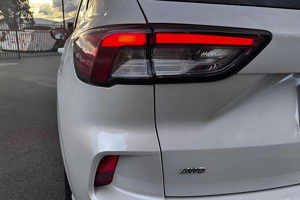 2022 Ford Escape ST-Line ZH