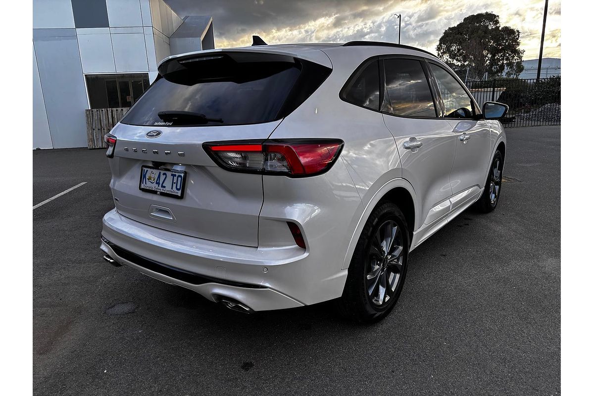 2022 Ford Escape ST-Line ZH
