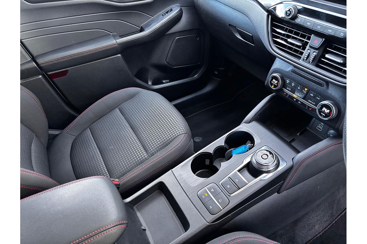2022 Ford Escape ST-Line ZH