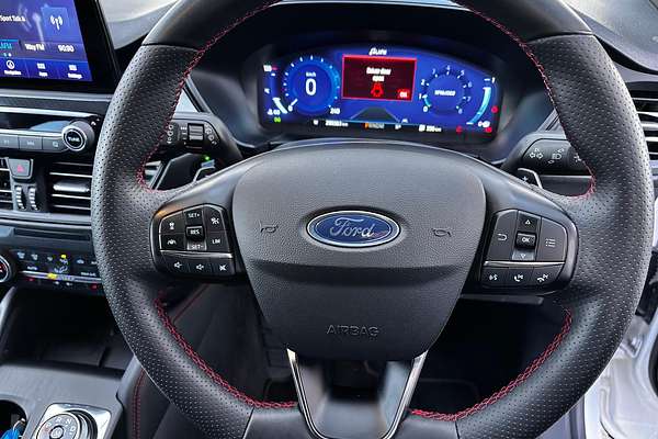 2022 Ford Escape ST-Line ZH