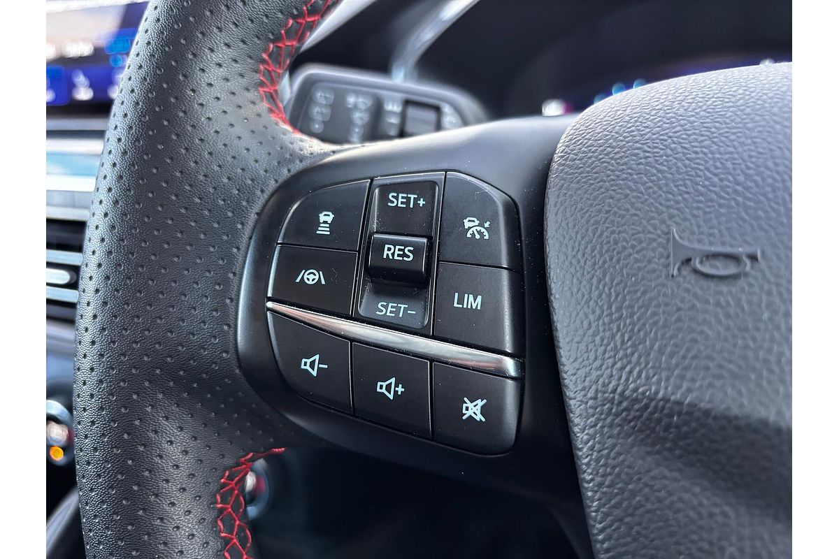 2022 Ford Escape ST-Line ZH