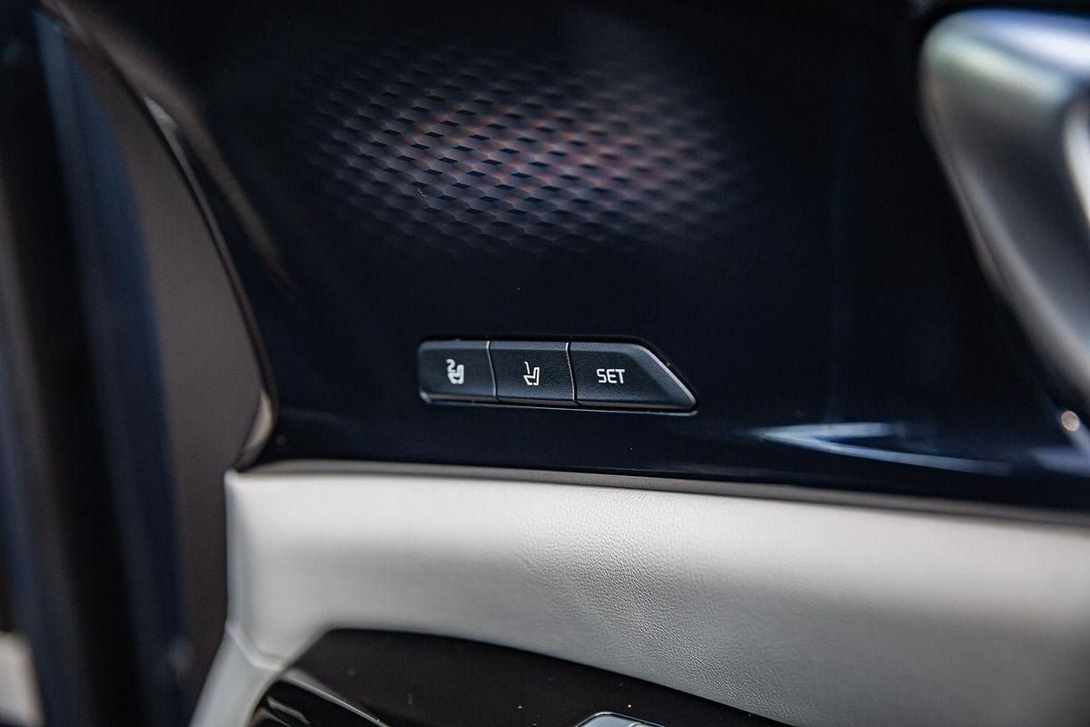 2021 Kia Carnival Platinum KA4