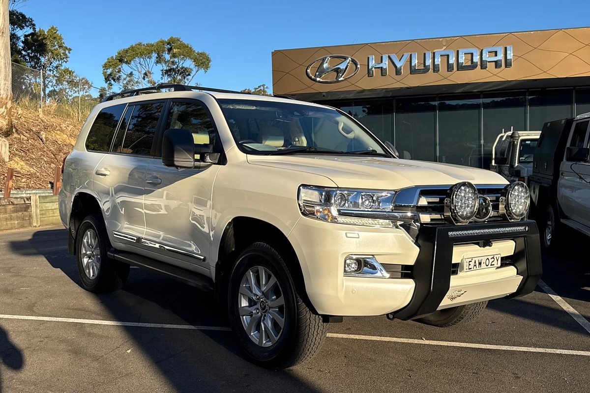 2019 Toyota Landcruiser Sahara VDJ200R