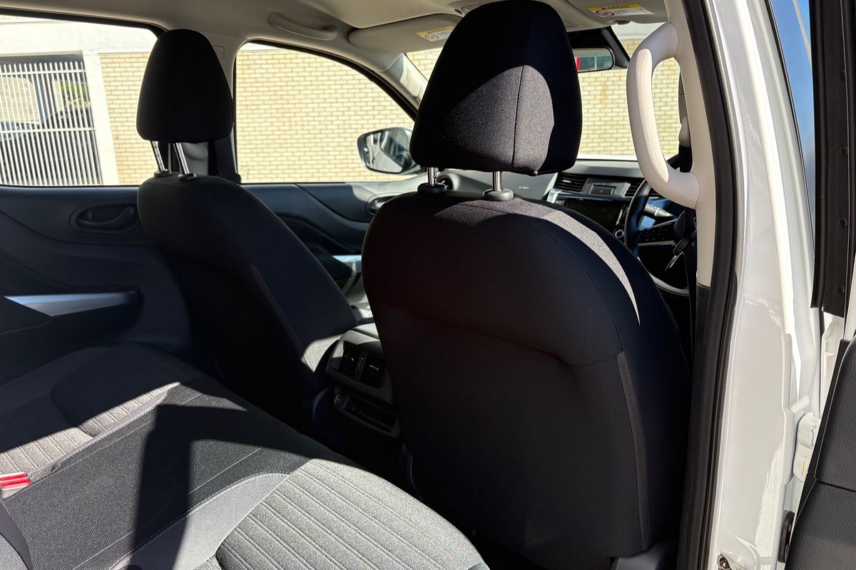 2024 Nissan Navara SL D23 4X4