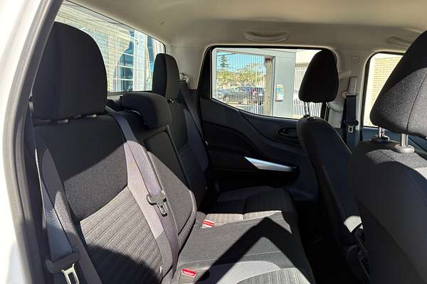2024 Nissan Navara SL D23 4X4