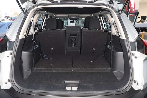2024 Nissan X-TRAIL ST T33