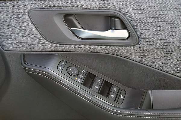 2024 Nissan X-TRAIL ST T33
