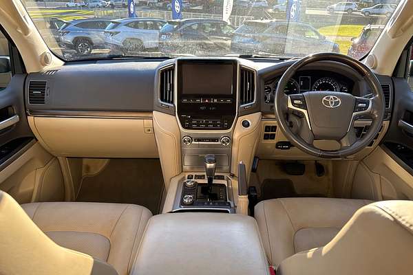 2019 Toyota Landcruiser Sahara VDJ200R