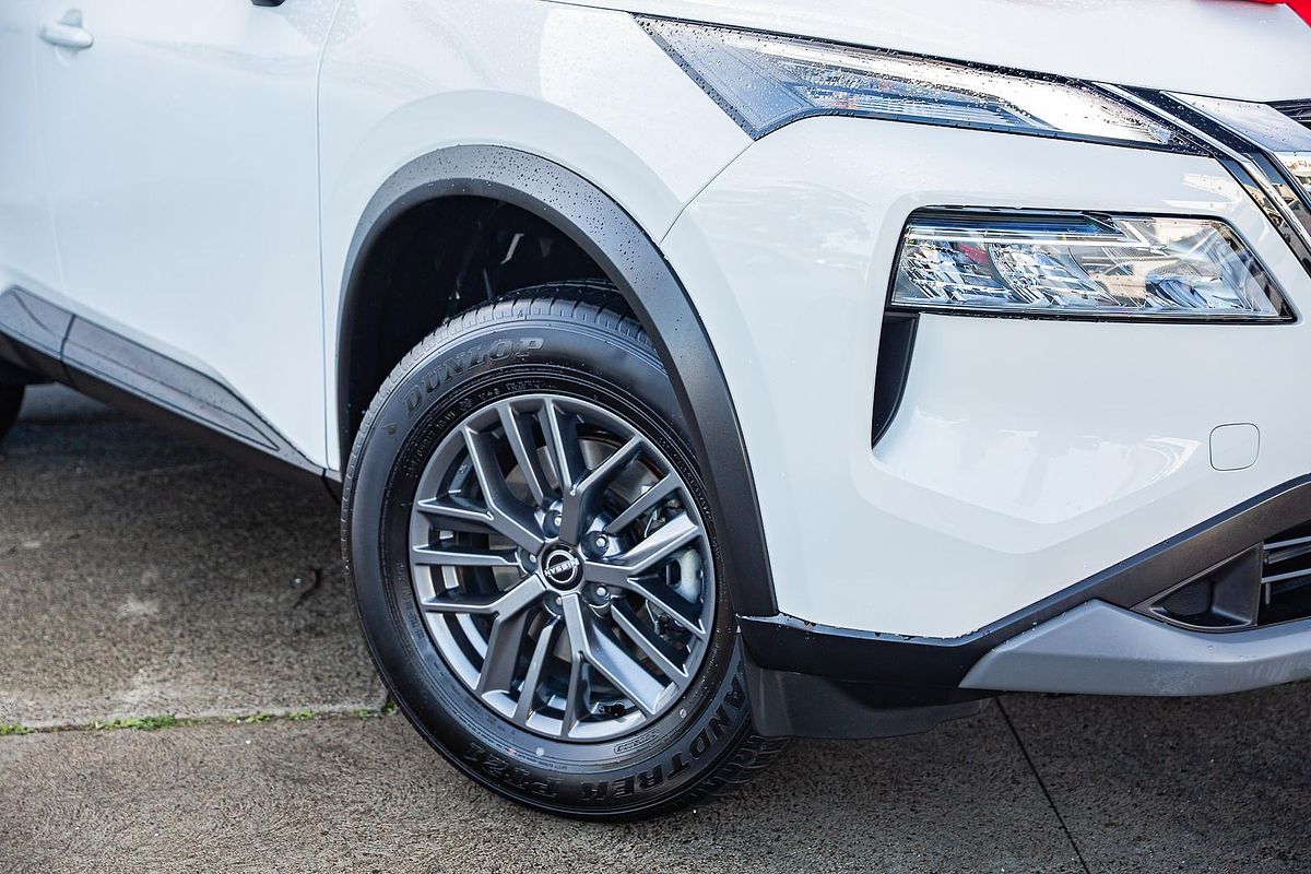 2025 Nissan X-TRAIL ST T33