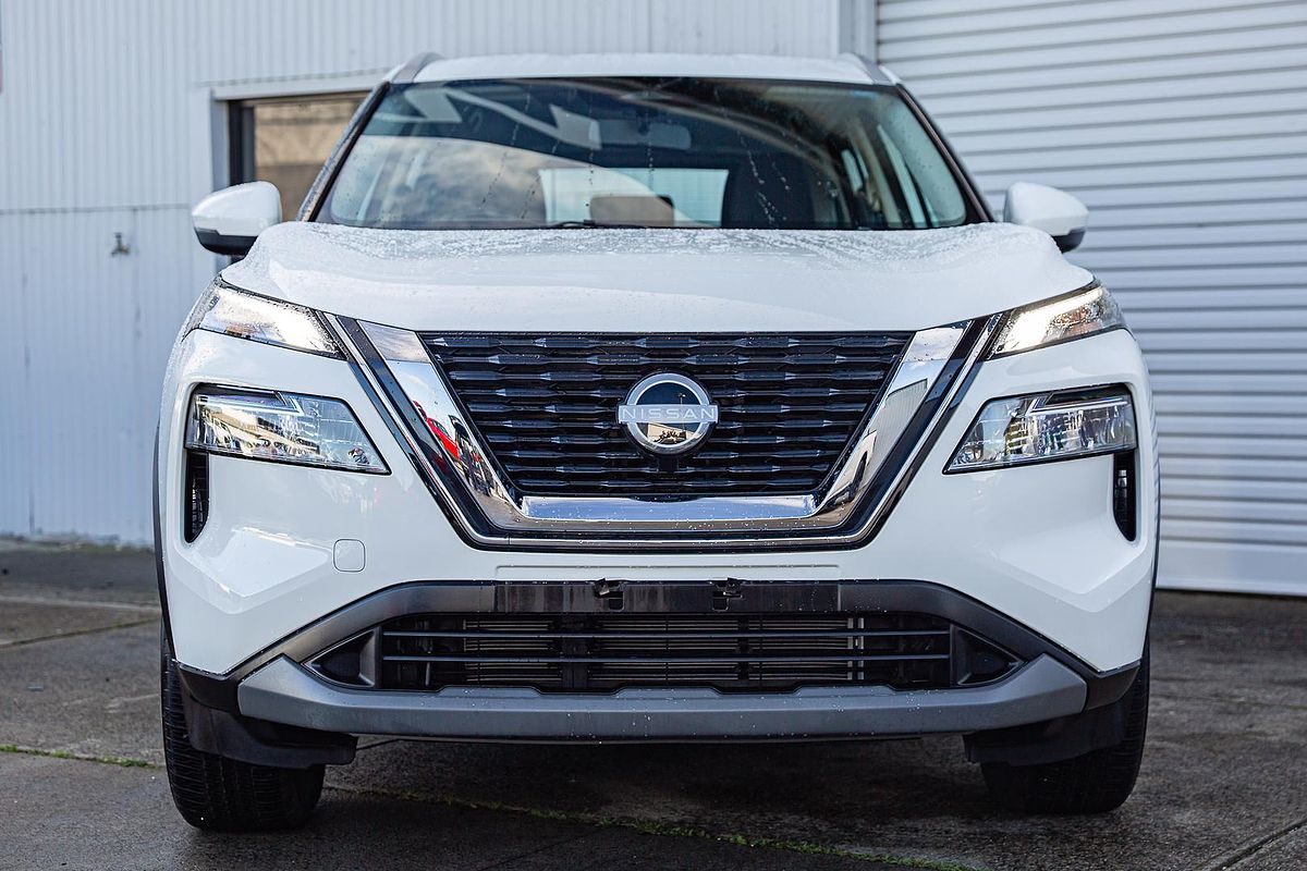 2025 Nissan X-TRAIL ST T33