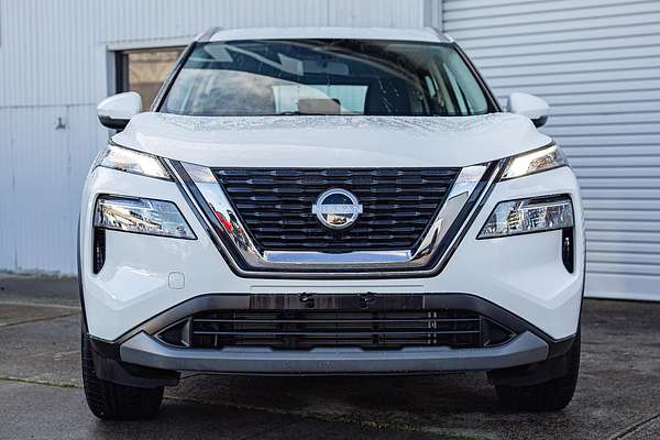 2025 Nissan X-TRAIL ST T33