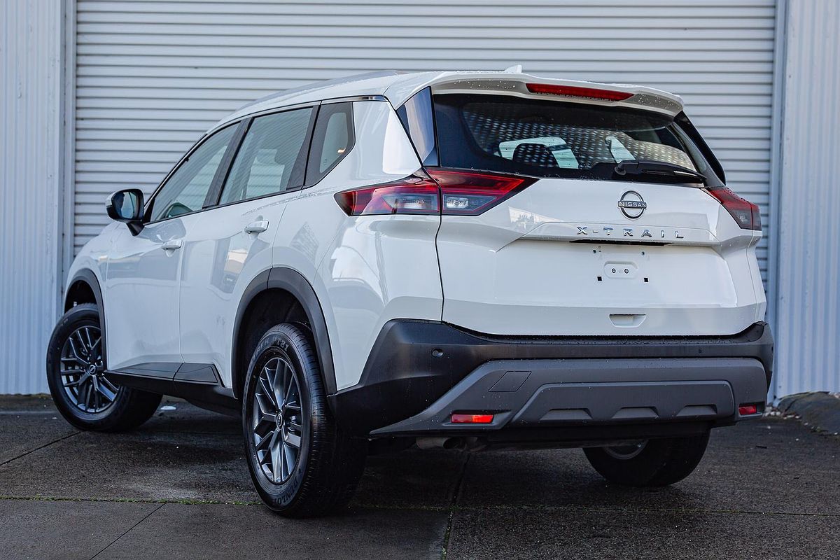 2025 Nissan X-TRAIL ST T33