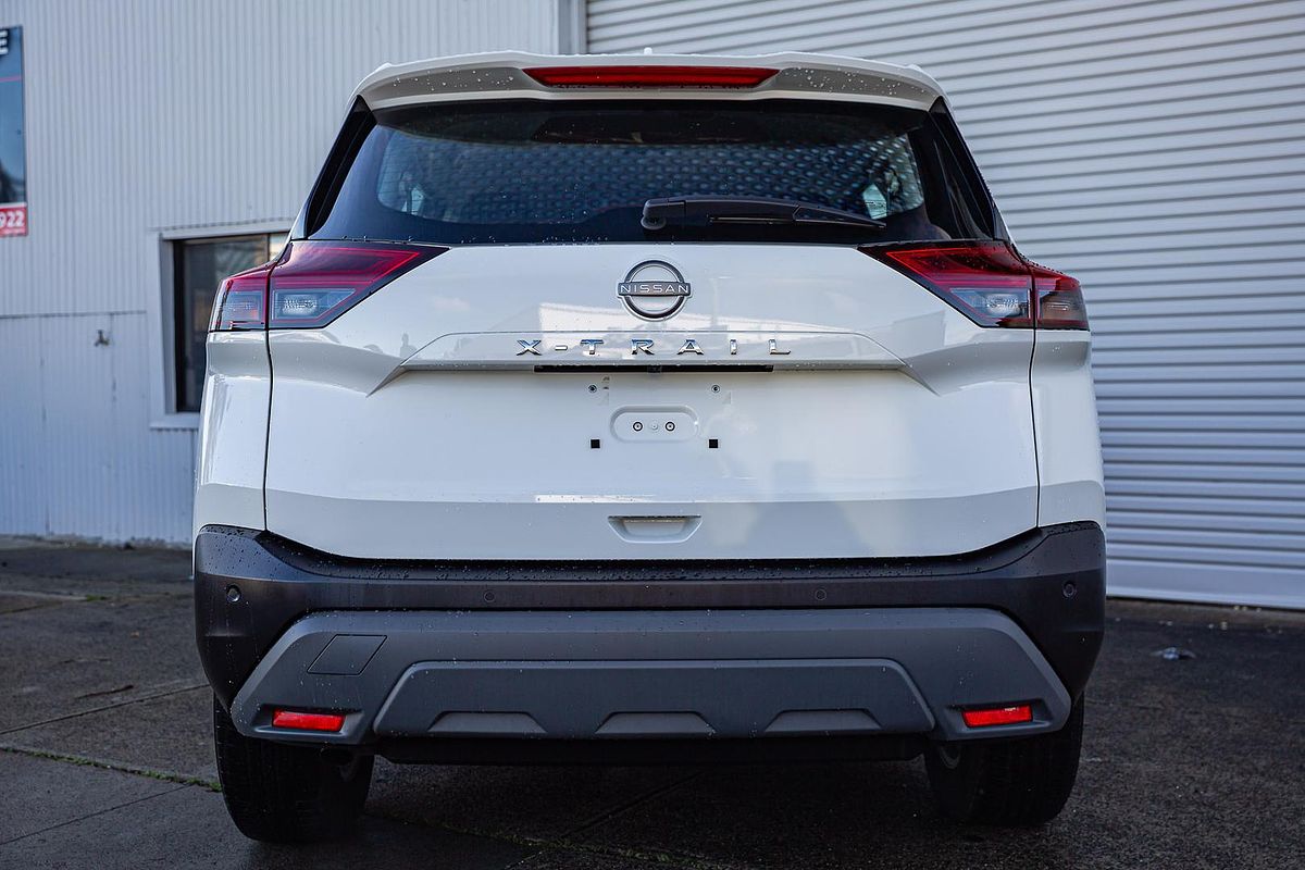 2025 Nissan X-TRAIL ST T33