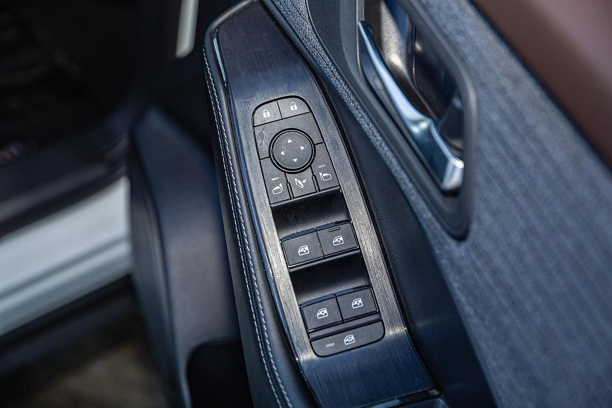 2025 Nissan X-TRAIL ST T33