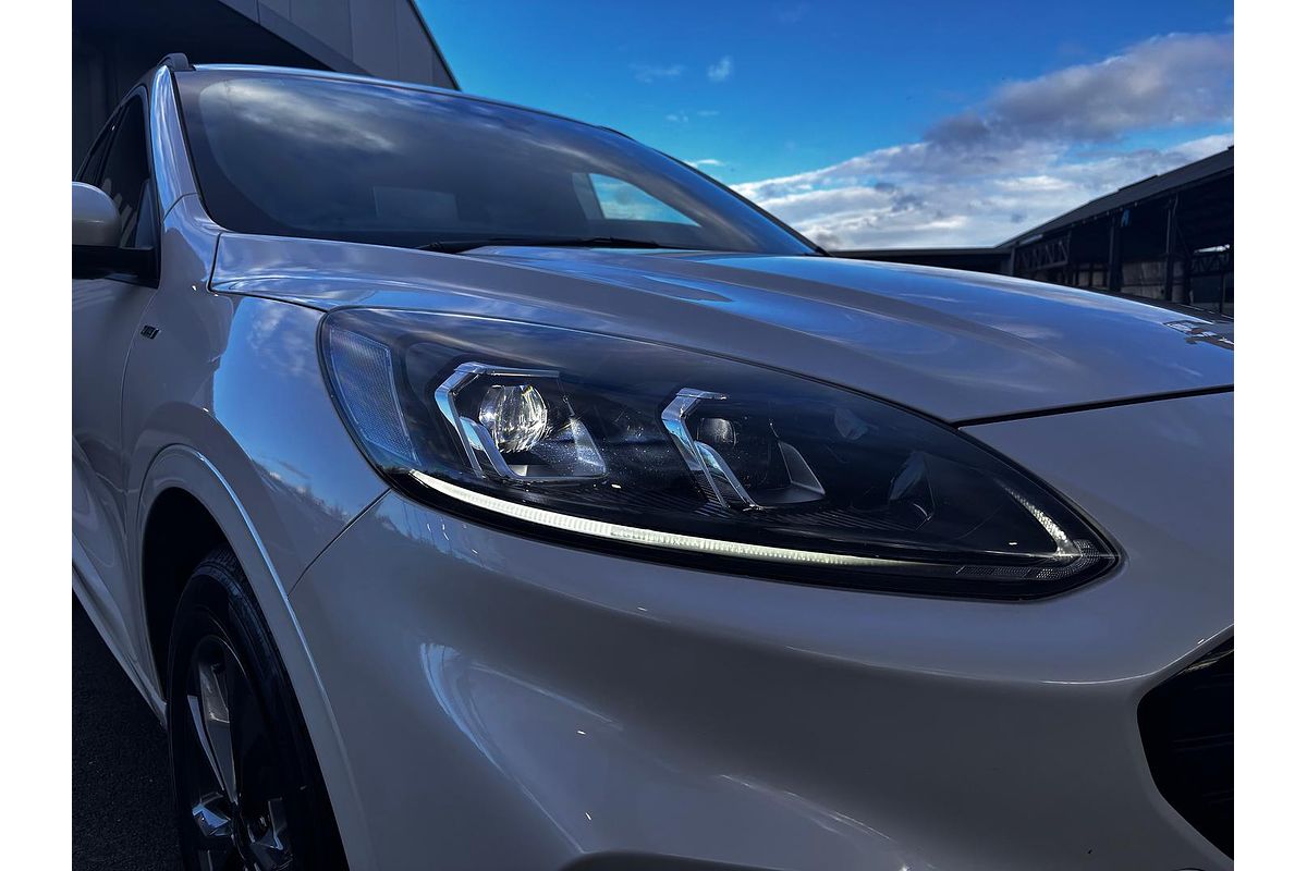2022 Ford Escape ST-Line ZH