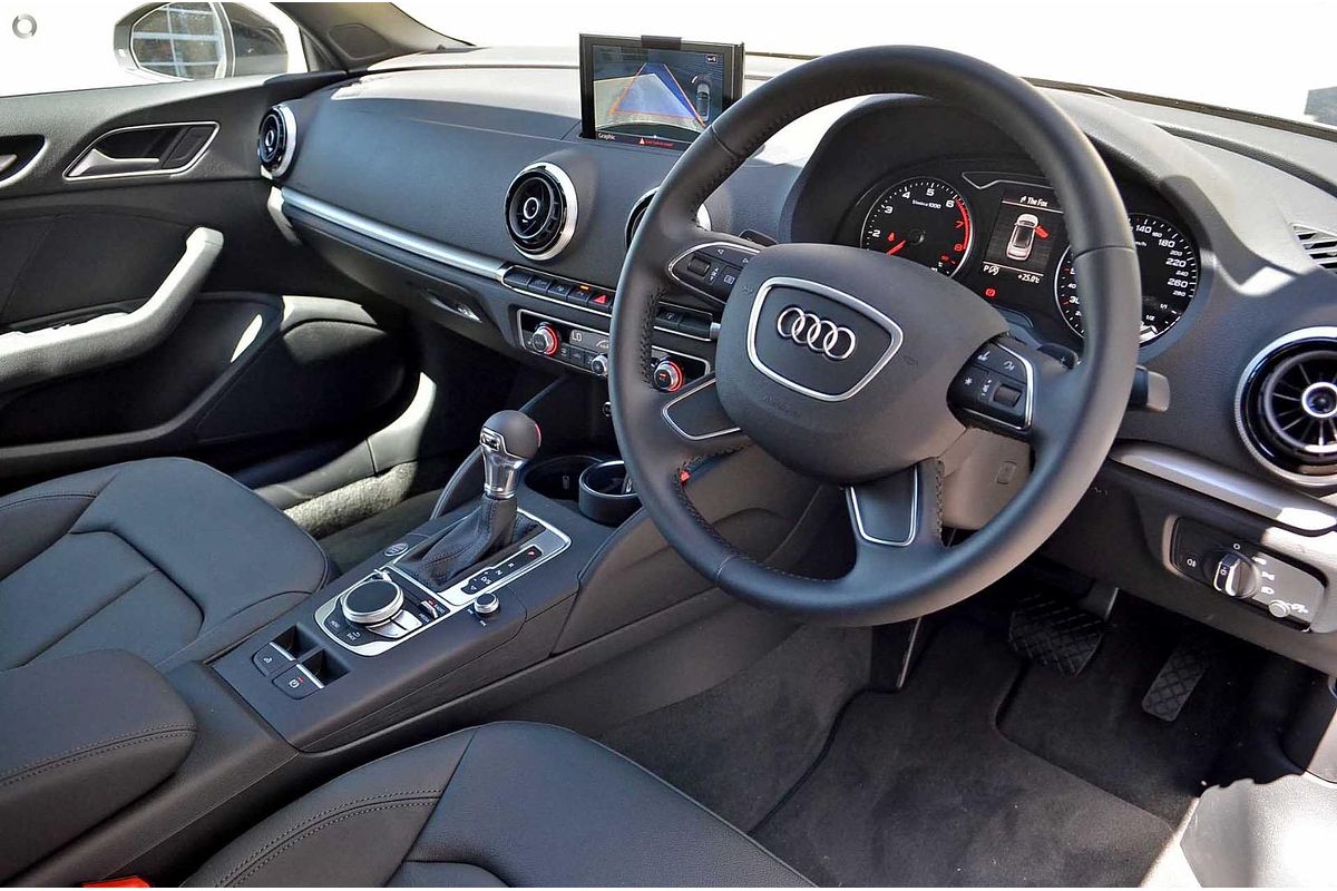2016 Audi A3 Attraction 8V