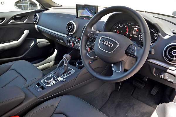 2016 Audi A3 Attraction 8V
