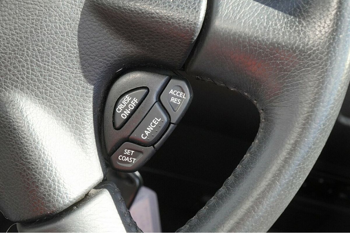 2006 Nissan X-TRAIL ST-S 40th Anniversary T30 II