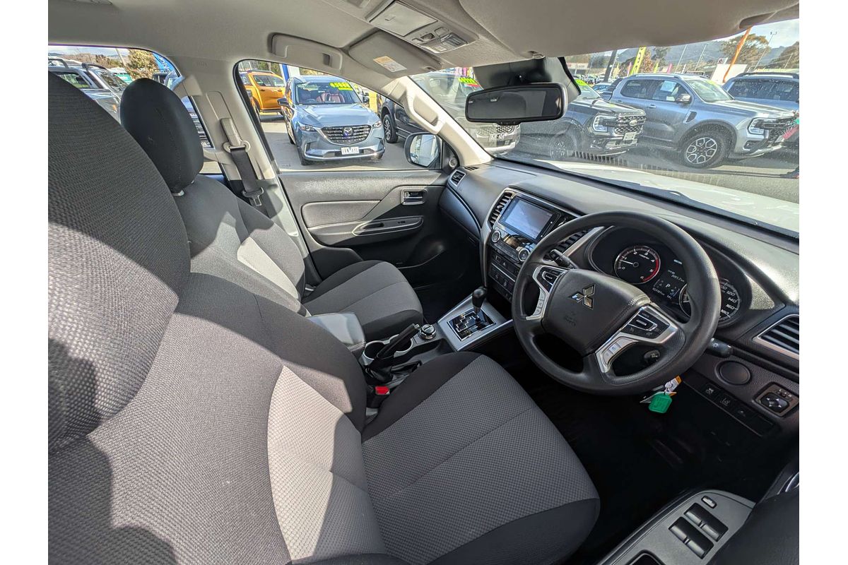 2023 Mitsubishi Triton GLX+ MR 4X4