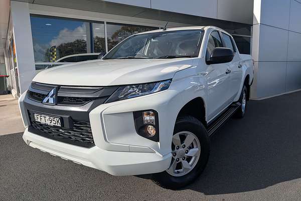2023 Mitsubishi Triton GLX+ MR 4X4