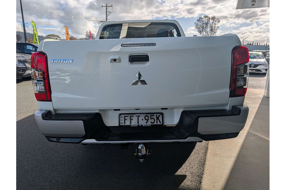 2023 Mitsubishi Triton GLX+ MR 4X4