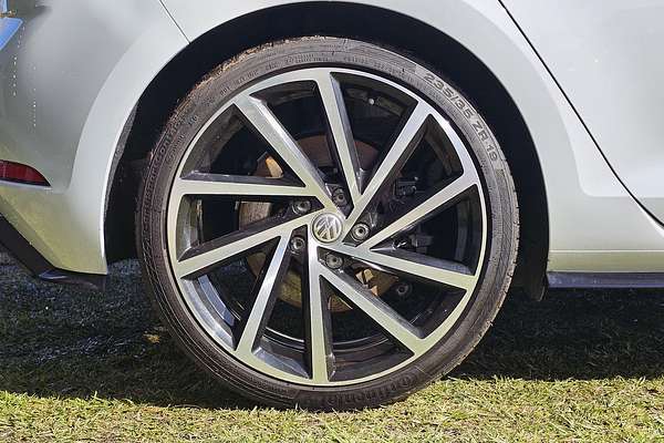 2018 Volkswagen Golf R 7.5