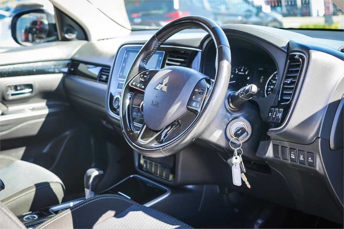 2018 Mitsubishi Outlander ES ADAS ZL