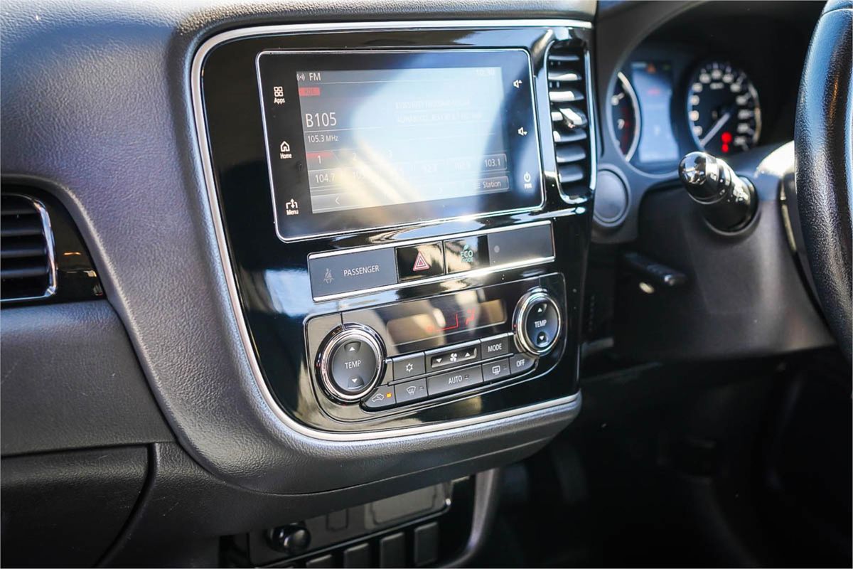 2018 Mitsubishi Outlander ES ADAS ZL
