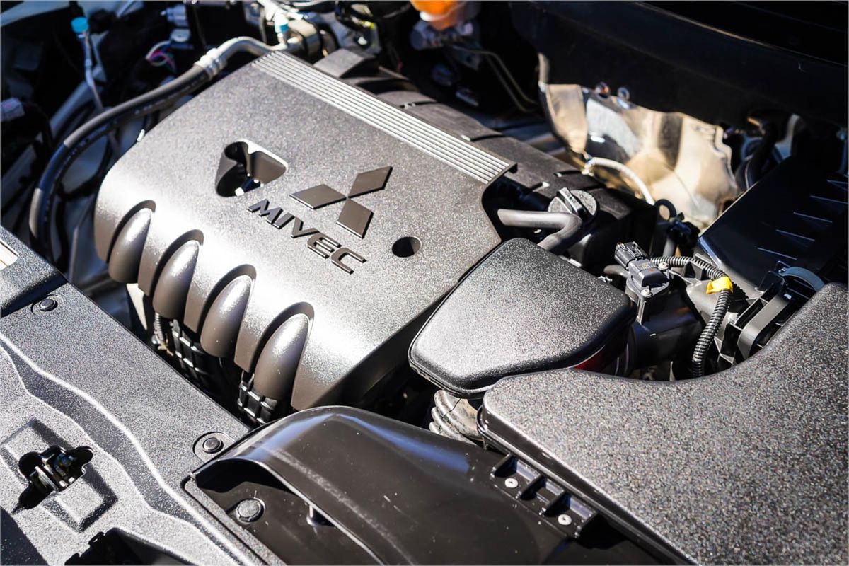 2018 Mitsubishi Outlander ES ADAS ZL