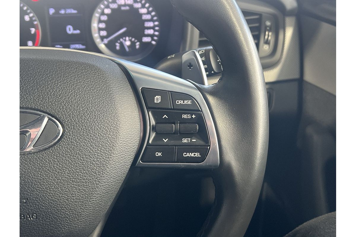 2017 Hyundai Sonata Active LF4