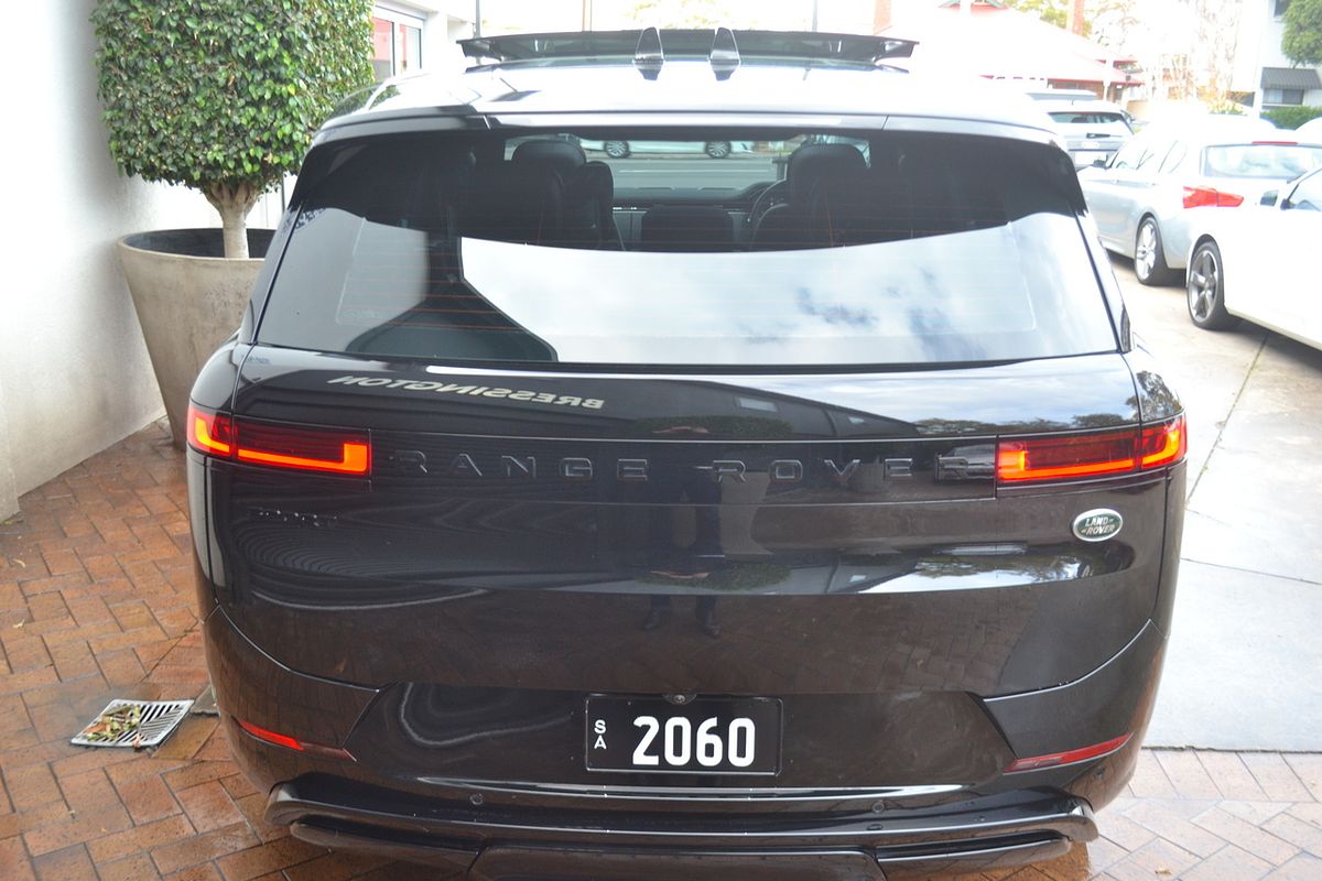 2023 Land Rover Range Rover Sport D300 Dynamic SE L461
