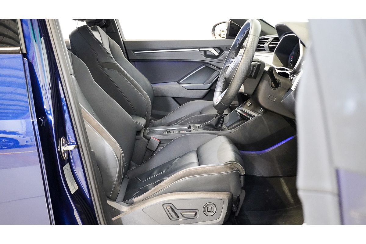 2022 Audi Q3 40 TFSI S line F3