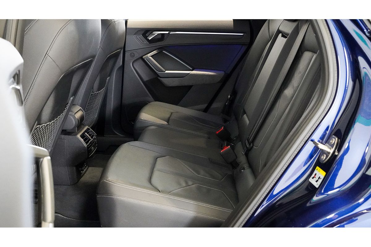 2022 Audi Q3 40 TFSI S line F3