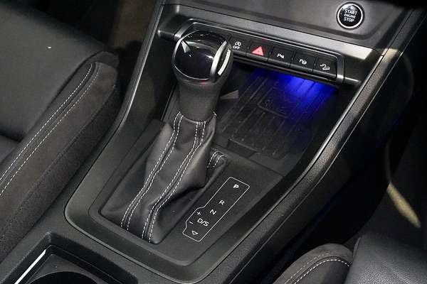 2022 Audi Q3 40 TFSI S line F3