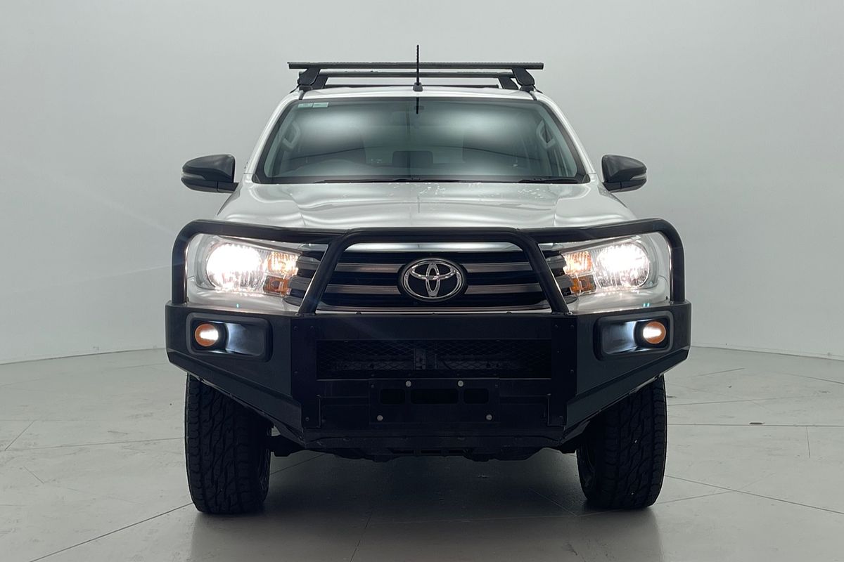 2018 Toyota Hilux SR GUN126R 4X4
