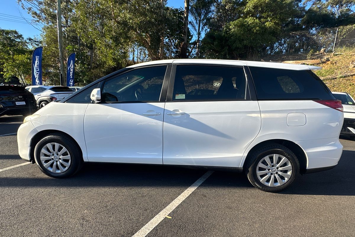 2017 Toyota Tarago GLi ACR50R MY16