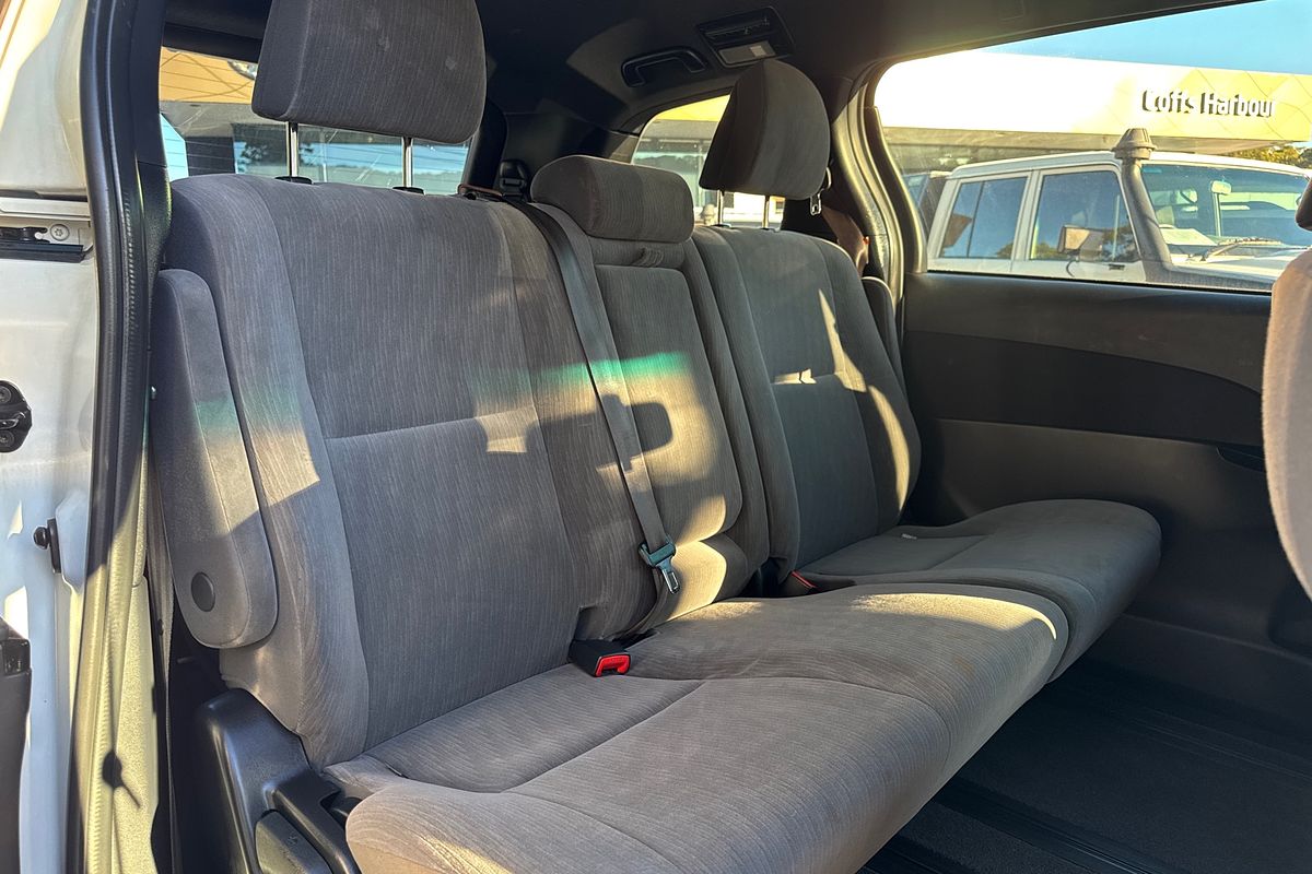 2017 Toyota Tarago GLi ACR50R MY16