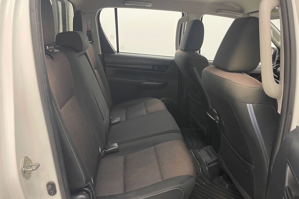 2018 Toyota Hilux SR GUN126R 4X4