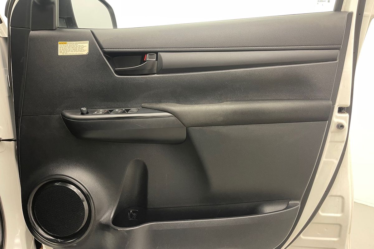 2018 Toyota Hilux SR GUN126R 4X4