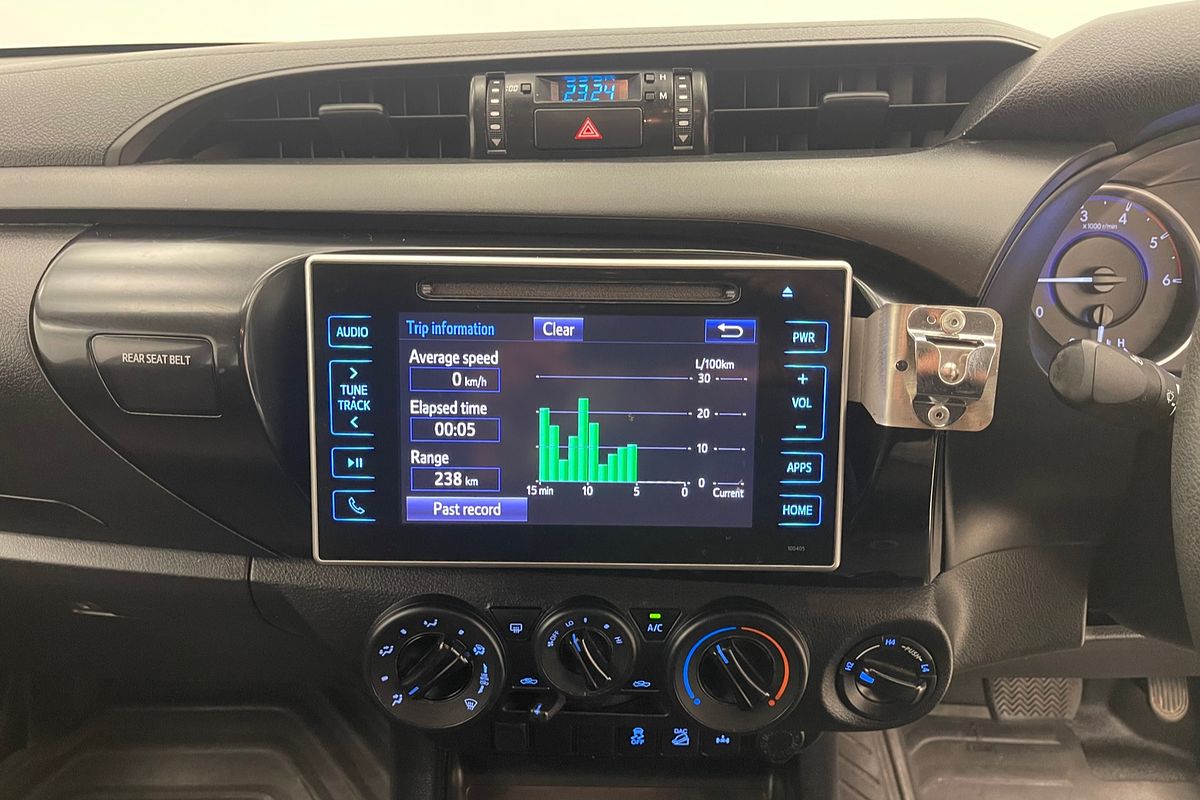 2018 Toyota Hilux SR GUN126R 4X4