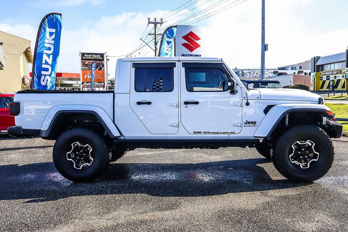 2020 Jeep Gladiator Overland JT All Wheel Drive