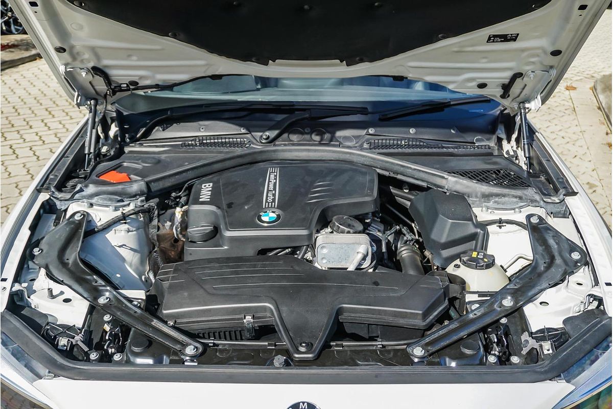 2017 BMW 2 Series 220i Sport Line F23