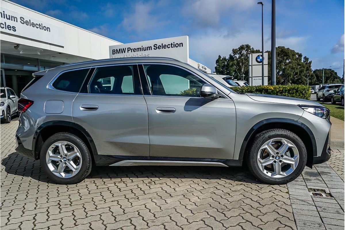 2024 BMW X1 sDrive18i U11