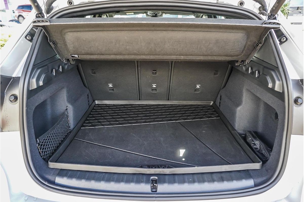 2024 BMW X1 sDrive18i U11
