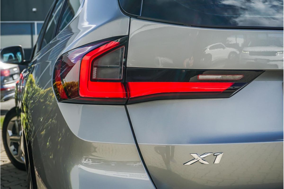 2024 BMW X1 sDrive18i U11